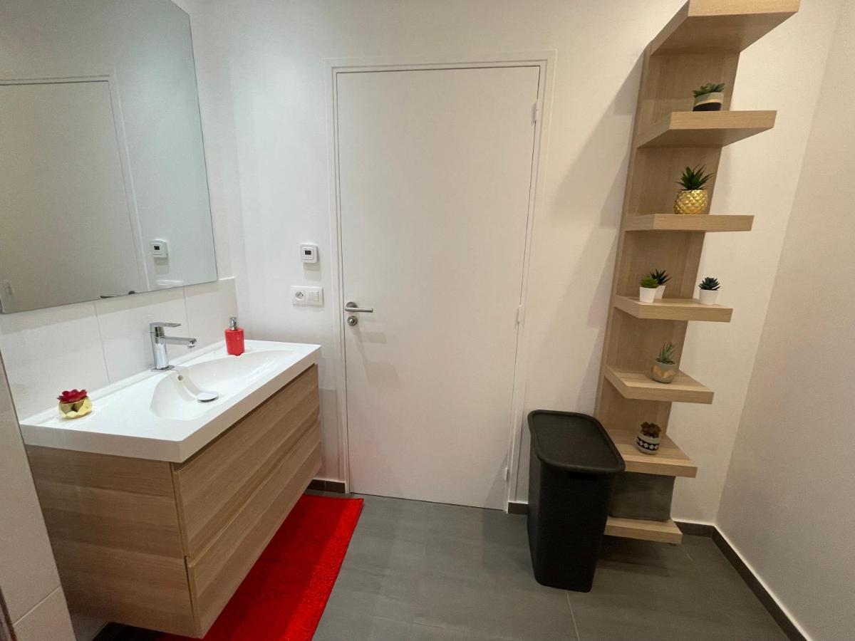Gold Cocoon T3 74M2 Proche Centre Ville Villejust المظهر الخارجي الصورة