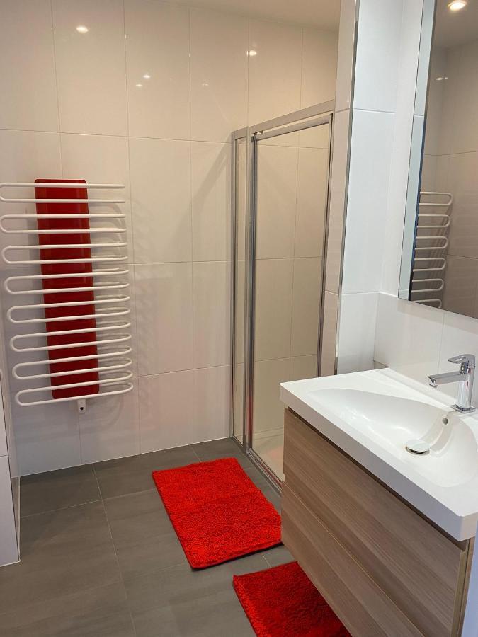 Gold Cocoon T3 74M2 Proche Centre Ville Villejust المظهر الخارجي الصورة