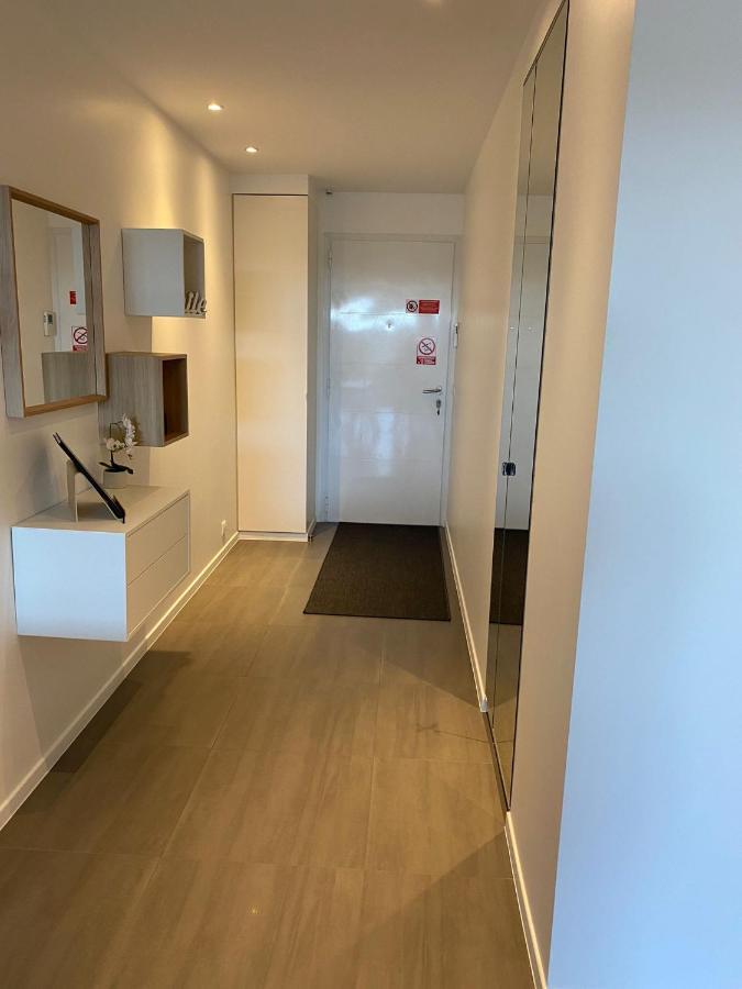 Gold Cocoon T3 74M2 Proche Centre Ville Villejust المظهر الخارجي الصورة